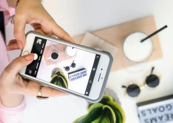 Quanto tempo dura um smartphone? O que acelera (e atrasa) o envelhecimento